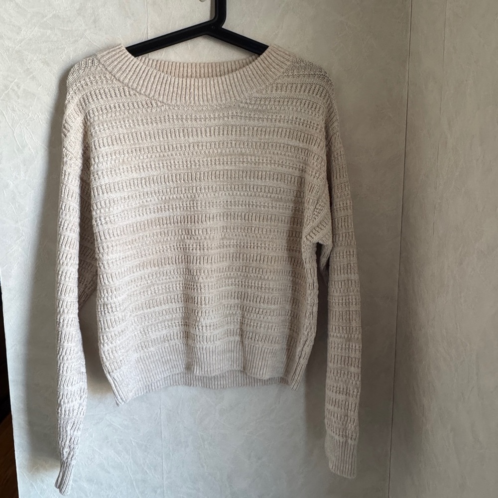 Universal Thread Oatmeal Cream Chunky Knit Pattern Crewneck Sweater Size Medium